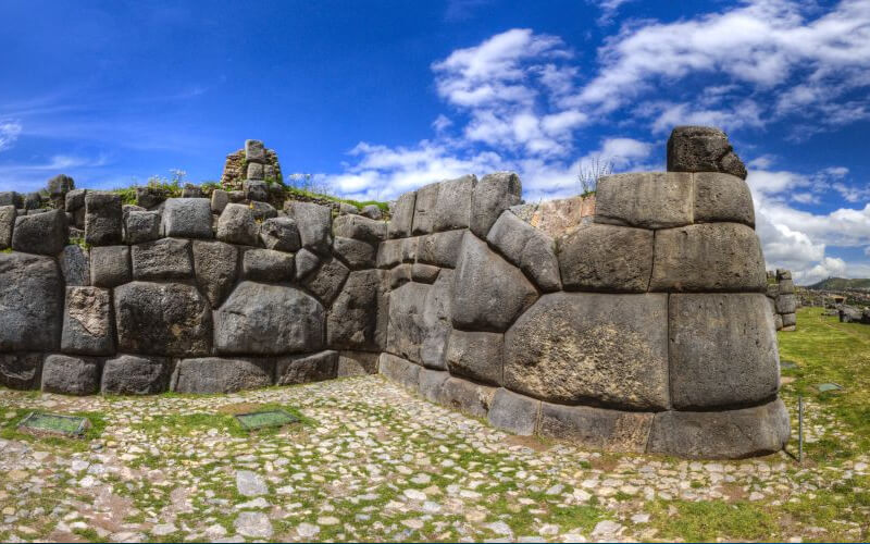 sacsayhuaman-luxury-tours